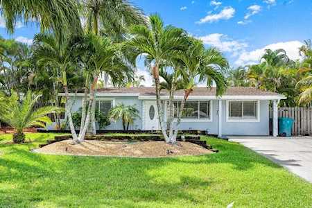 346 SW 8th Avenue Boynton Beach, FL 33435