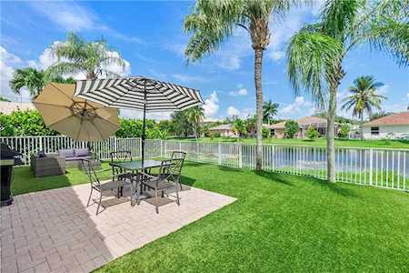 11636 NW 52nd Ct Coral Springs, FL 33076