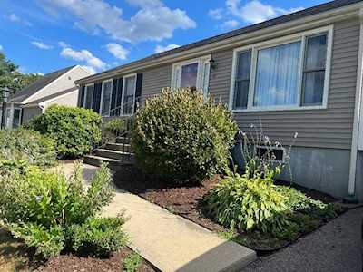 44 Country Side Rd #44 Bellingham, MA 02019
