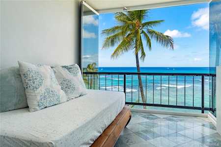 2943 Kalakaua Avenue #706 Honolulu, HI 96815