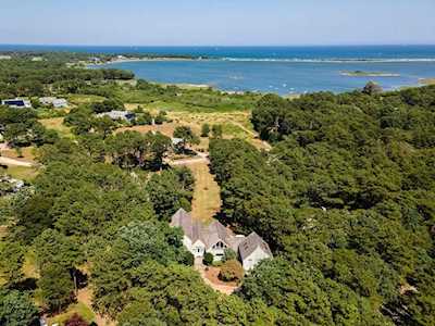 20 Pulpit Rock Rd Edgartown, MA 02539