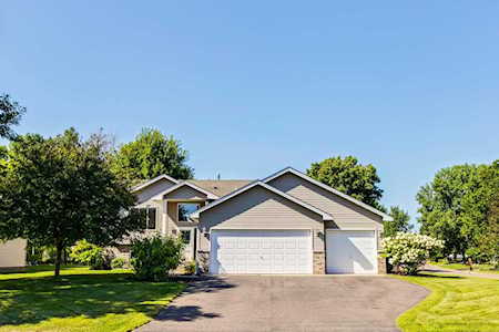 2401 Edinbrook Terrace Brooklyn Park, MN 55443