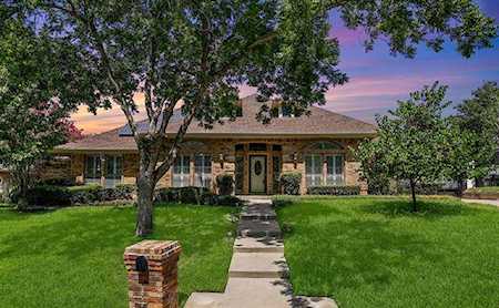 4224 Oak Springs Drive Arlington, TX 76016