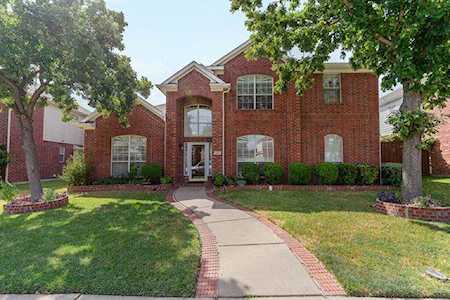3925 Creekside Lane Carrollton, TX 75010