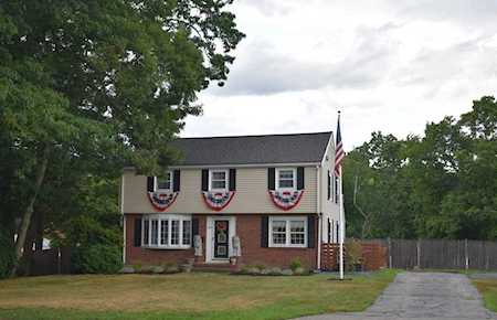 33 Rosemary St Brockton, MA 02302