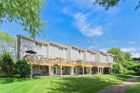 1029 Boston Neck Rd #10 Narragansett, RI 02882