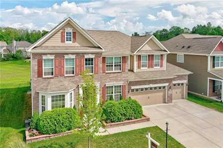 6353 Silver Leaf Dr Zionsville, IN 46077