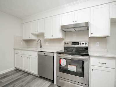 7 Hallmark Gardens #4 Burlington, MA 01803