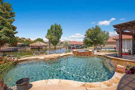 1620 Malibu Bay Court Granbury, TX 76048
