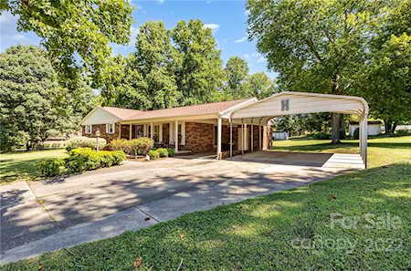 112 Colonial Dr Kings Mountain, NC 28086