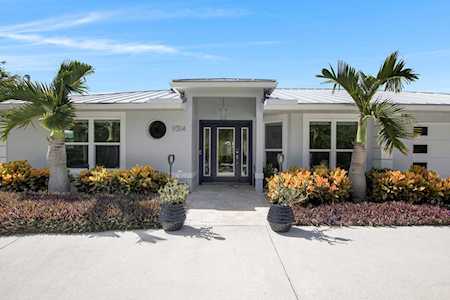 9314 SE Kingsley Street Hobe Sound, FL 33455