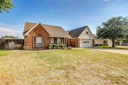 1608 Longfellow Lane Cleburne, TX 76033