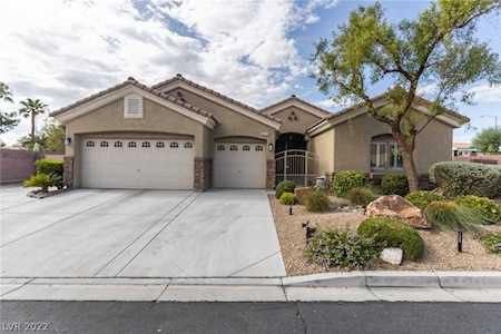 8253 Bowman Woods Circle Las Vegas, NV 89129