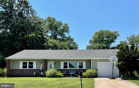147 Cornell Rd W Pennsville, NJ 08070