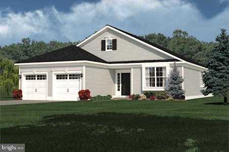 8 Kippen Dr Williamstown, NJ 08094