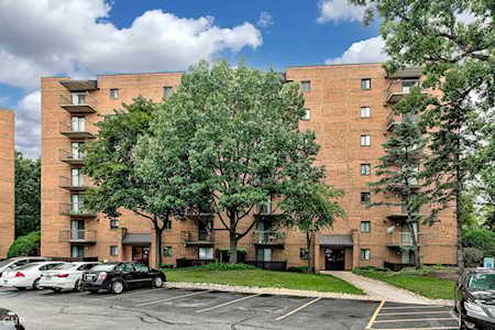 6020 Lake Bluff Dr #701 Tinley Park, IL 60477