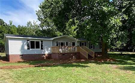 7209 Hockett Road Pleasant Garden, NC 27313