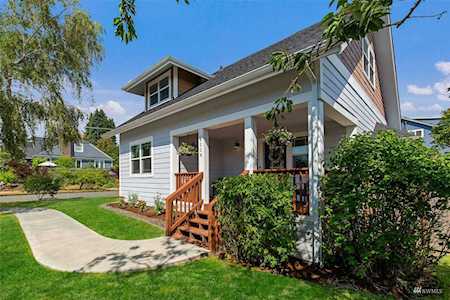 8116 8th Ave NE Seattle, WA 98115