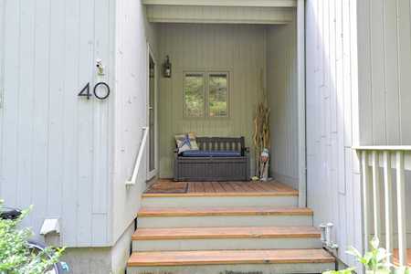 40 Brookside Dr Stratham, NH 03885