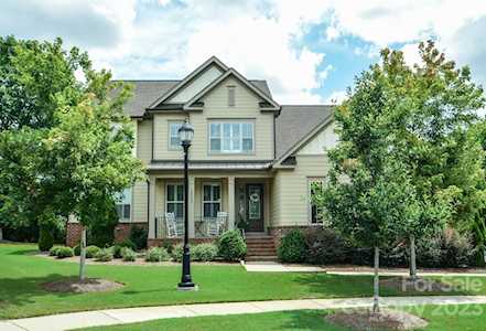 12323 Cherrybark Ln Charlotte, NC 28278