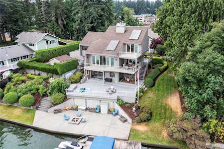 4823 Jenks Point Way E Lake Tapps, WA 98391