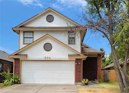 934 Sylvan Creek Drive Lewisville, TX 75067