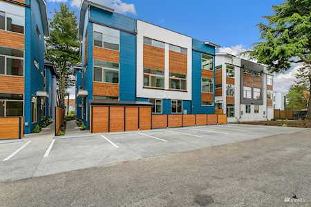 8021 Mary Ave NW #C Seattle, WA 98117