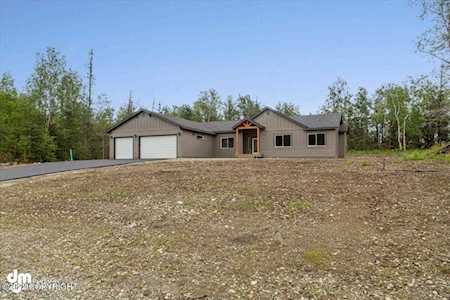 6141 N Snowflower Ln Palmer, AK 99645