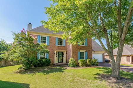 2740 N Twisted Oak Cv Memphis, TN 38016