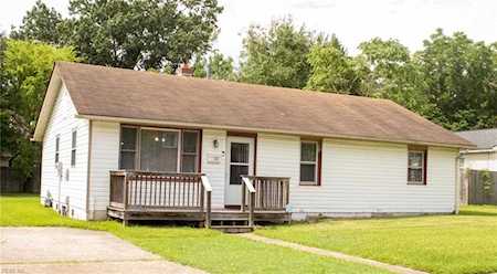 7 E Pollux Circle Portsmouth, VA 23701