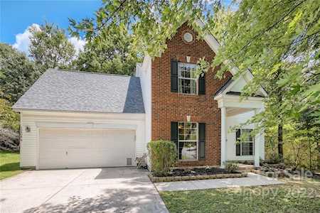 10806 Northwoods Forest Dr Charlotte, NC 28214