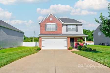 5029 Ashley Place Dr Bessemer City, NC 28016