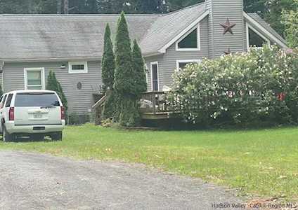 78 Dewitt Mills Rd Hurley, NY 12443
