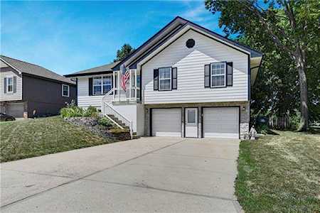 1920 SE 6th Terrace Lees Summit, MO 64063