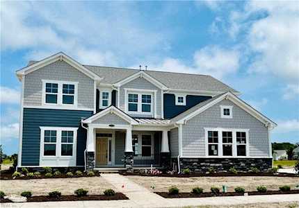 2816 Weston Loop Virginia Beach, VA 23456