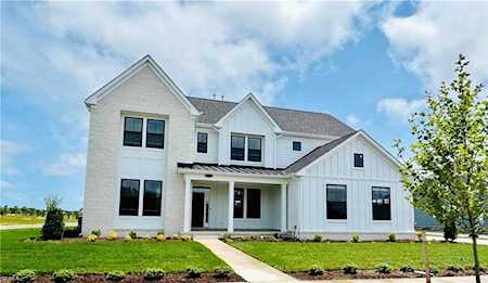 2824 Weston Loop Virginia Beach, VA 23456