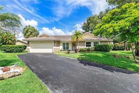 8537 NW 21st Manor Coral Springs, FL 33071
