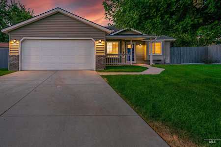 2642 W Bridgestone Ct Meridian, ID 83646