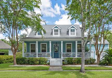 110 Cape St Charleston, SC 29492