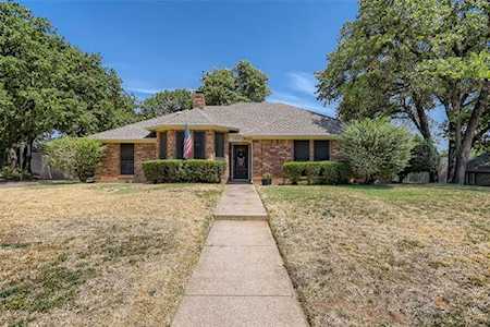 7325 Londonderry Drive North Richland Hills, TX 76182
