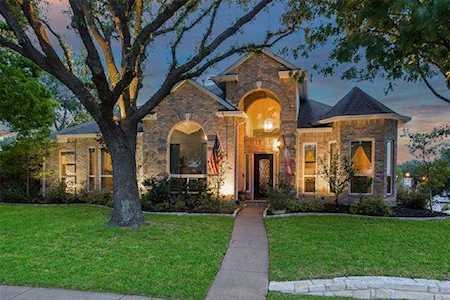 7517 Waterwood Drive Rowlett, TX 75089