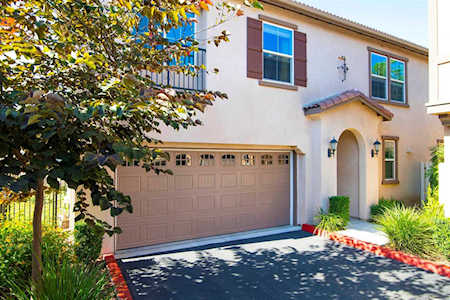 523 Moonlight Dr San Marcos, CA 92069