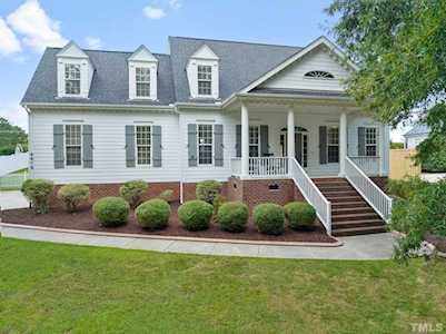 4512 Cheshire Downs Court Raleigh, NC 27603