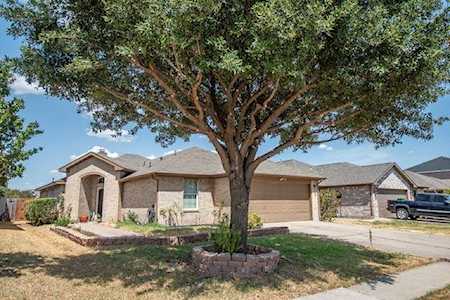 1032 Castille Drive Grand Prairie, TX 75051