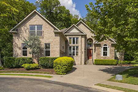1010 Golf Ct Hendersonville, TN 37075