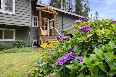 16544 189th Ave NE Woodinville, WA 98072