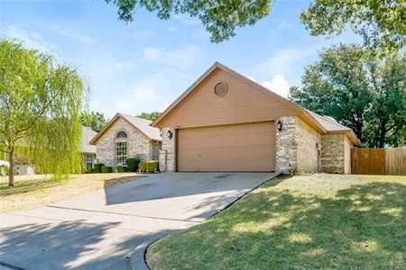 7712 Western Oaks Drive North Richland Hills, TX 76182