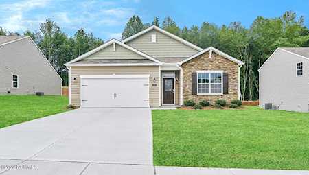 718 Lake Tyler Drive New Bern, NC 28560