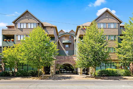 4123 California Ave SW #205 Seattle, WA 98116