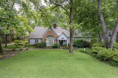 2421 Yester Oaks Dr Germantown, TN 38139
